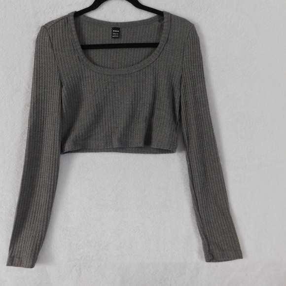 SHEIN Gray Crop Top Long Sleeve Waffle Knit Scoop Neck‎ Casual Top - Picture 1 of 2